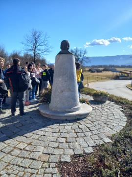 Prešernov spomenik v Vrbi